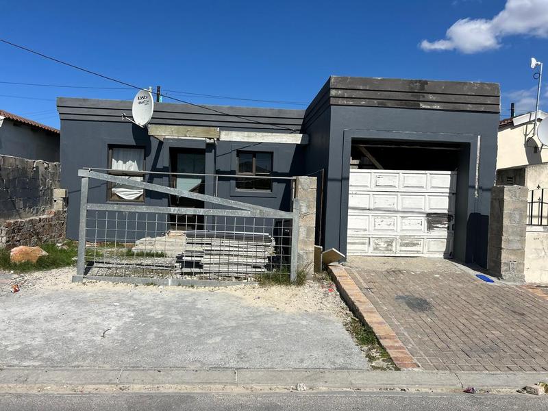2 Bedroom Property for Sale in Mfuleni Western Cape